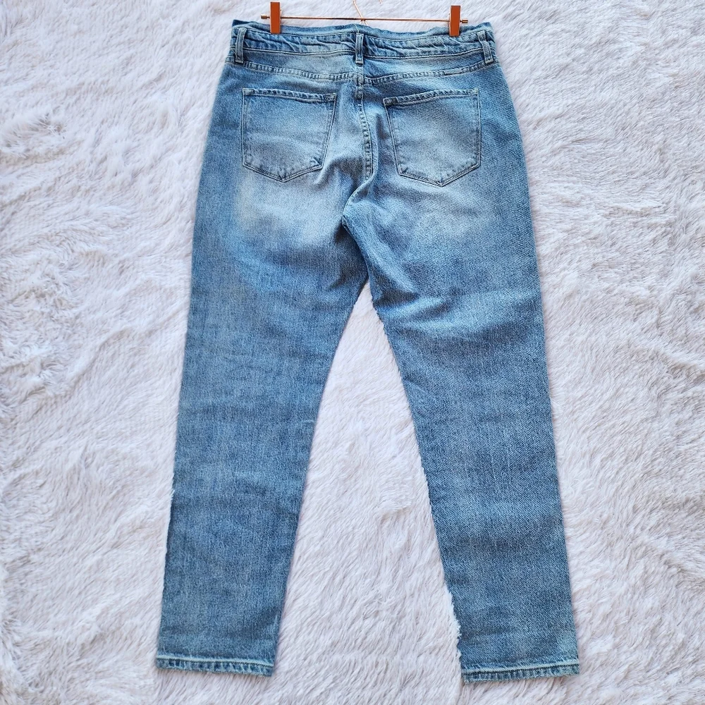 Kancan‎ Slim Straight Lightly Distressed Jeans